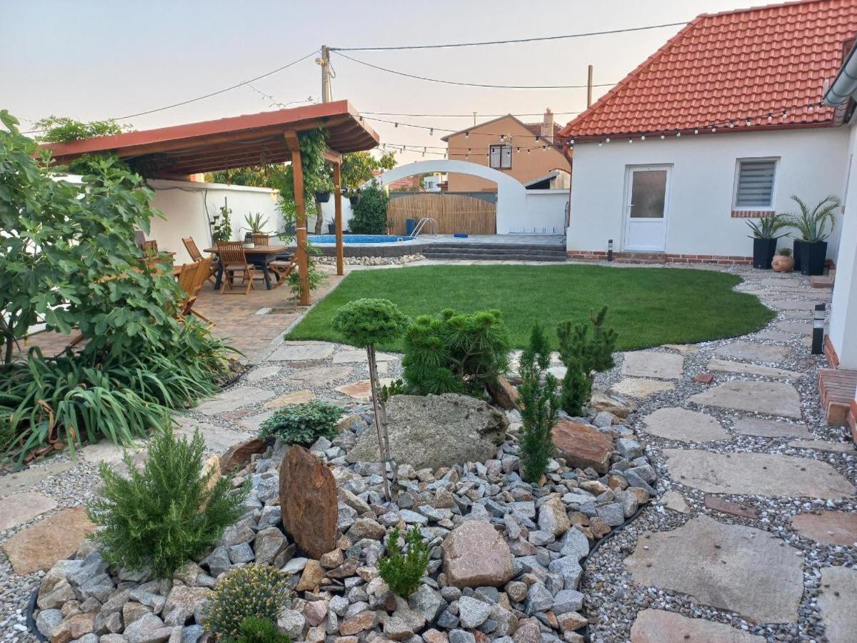 Apartmany Ellie Znojmo Exterior photo